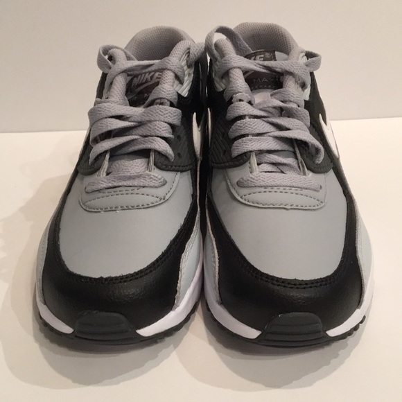 Boys Nike Air Max 90 GS Size 6 Wolf Grey/White - Picture 5 of 6
